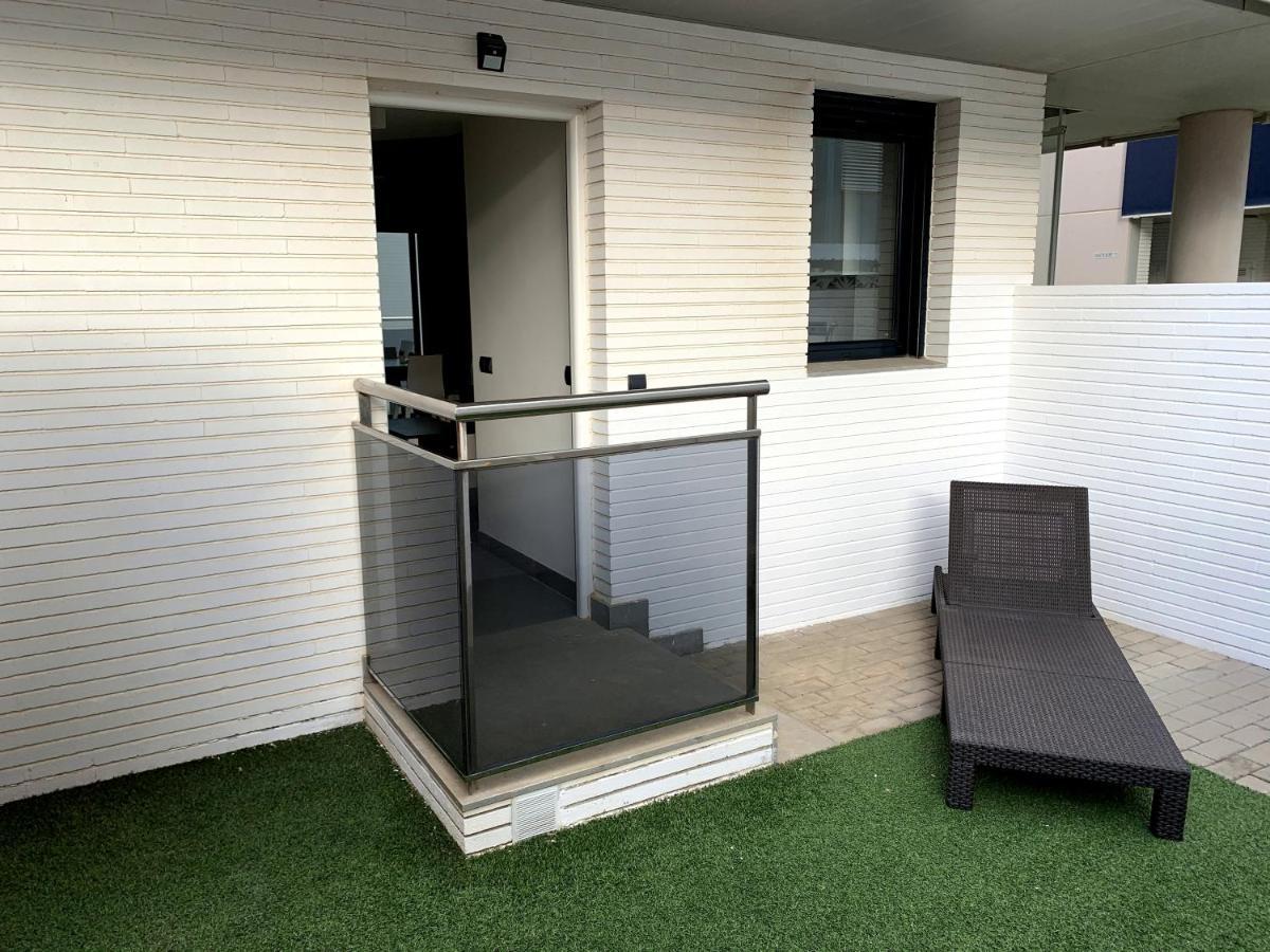 Apartamento Con Jardin En Primera Linea De Playa Con Parking Y Piscina Peñíscola المظهر الخارجي الصورة